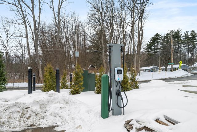 182 Excelsior Avenue 5, Saratoga Springs, Outside, NY 12866