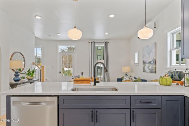 182 Excelsior Avenue 5, Saratoga Springs, Outside, NY 12866