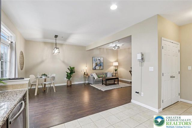 270 Milkweed Drive, Allentown City, PA 18104