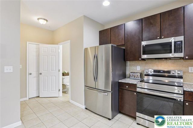 270 Milkweed Drive, Allentown City, PA 18104