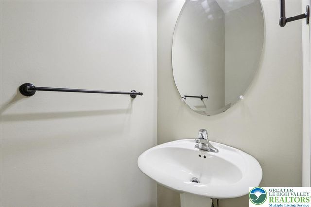 270 Milkweed Drive, Allentown City, PA 18104