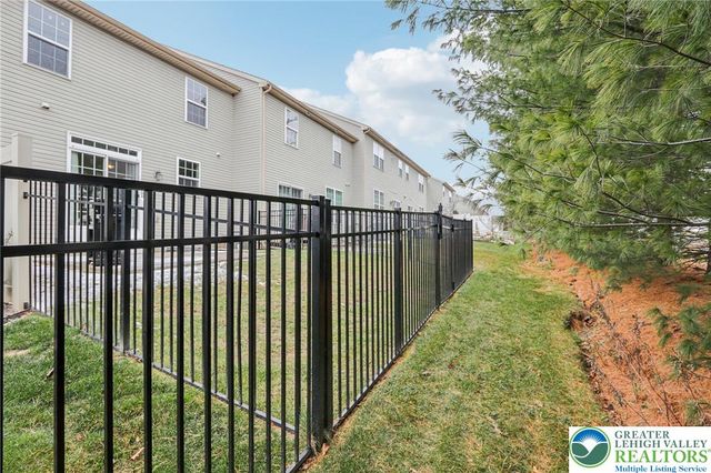 270 Milkweed Drive, Allentown City, PA 18104