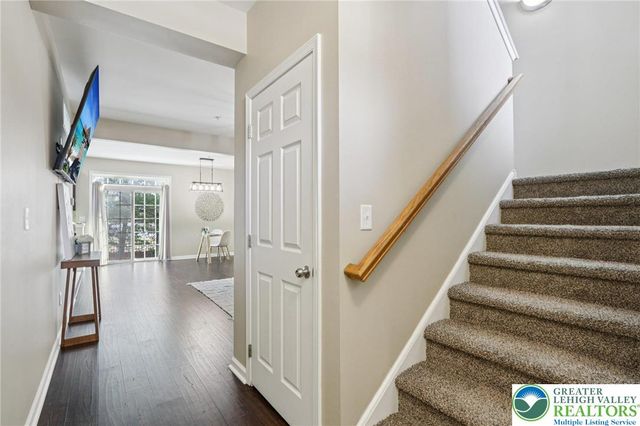 270 Milkweed Drive, Allentown City, PA 18104