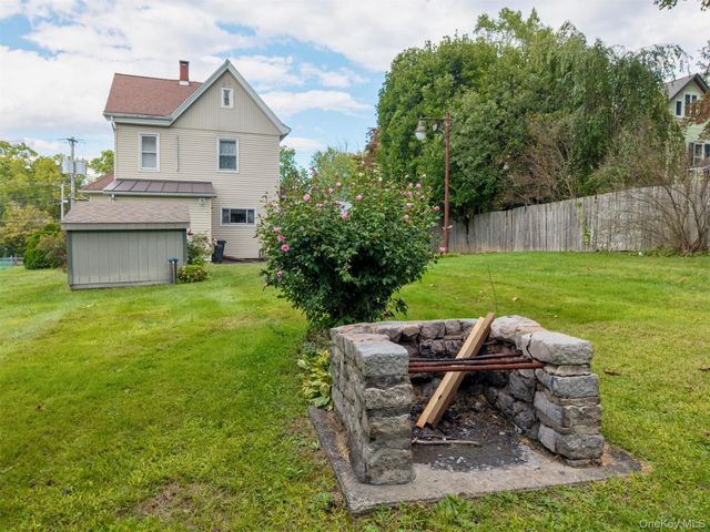 23 Maple Street, Esopus, NY 12471
