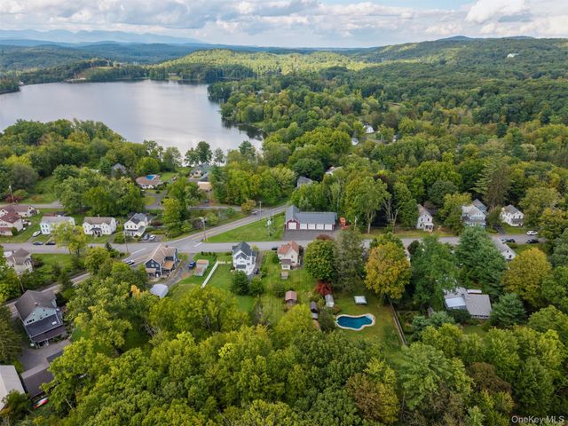 23 Maple Street, Esopus, NY 12471