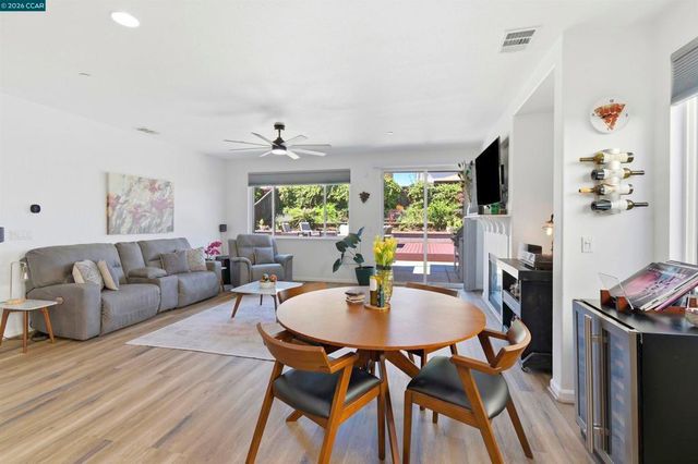 2129 Lariat Dr, Fairfield, CA 94534