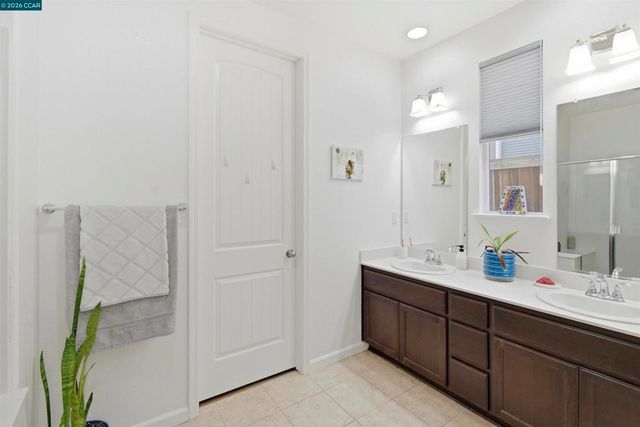 2129 Lariat Dr, Fairfield, CA 94534