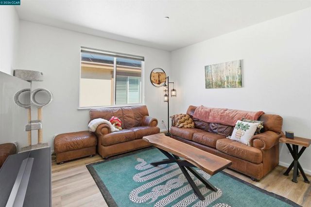 2129 Lariat Dr, Fairfield, CA 94534