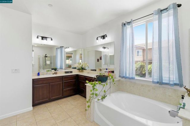 2129 Lariat Dr, Fairfield, CA 94534