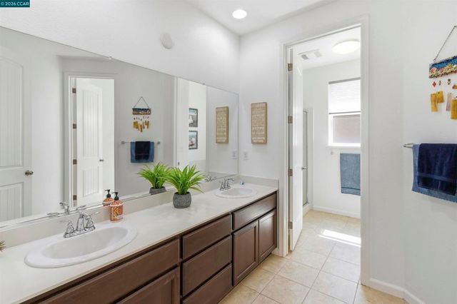 2129 Lariat Dr, Fairfield, CA 94534