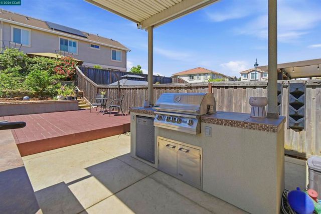 2129 Lariat Dr, Fairfield, CA 94534