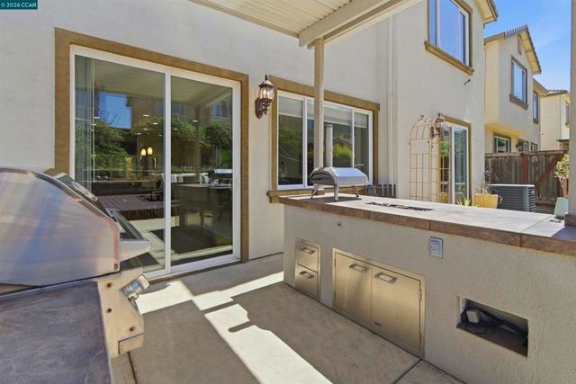 2129 Lariat Dr, Fairfield, CA 94534
