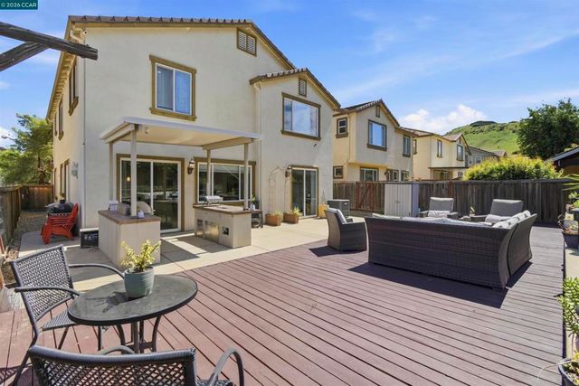 2129 Lariat Dr, Fairfield, CA 94534
