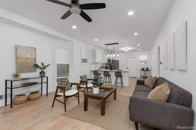 2143 Townsend Street, Detroit, MI 48214