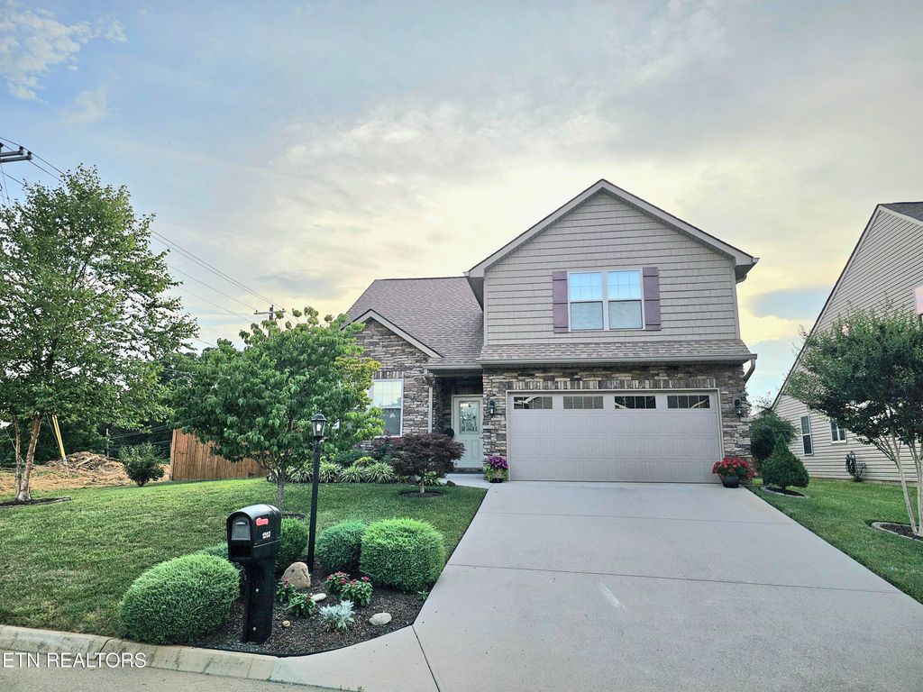 1203 Campbell Park Lane Lane, Knoxville, TN 37932