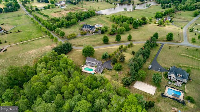 9 KING GEORGES GRANT, Fredericksburg, VA 22405