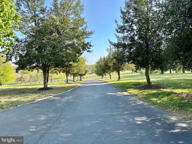 9 KING GEORGES GRANT, Fredericksburg, VA 22405