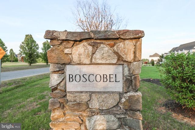 9 KING GEORGES GRANT, Fredericksburg, VA 22405