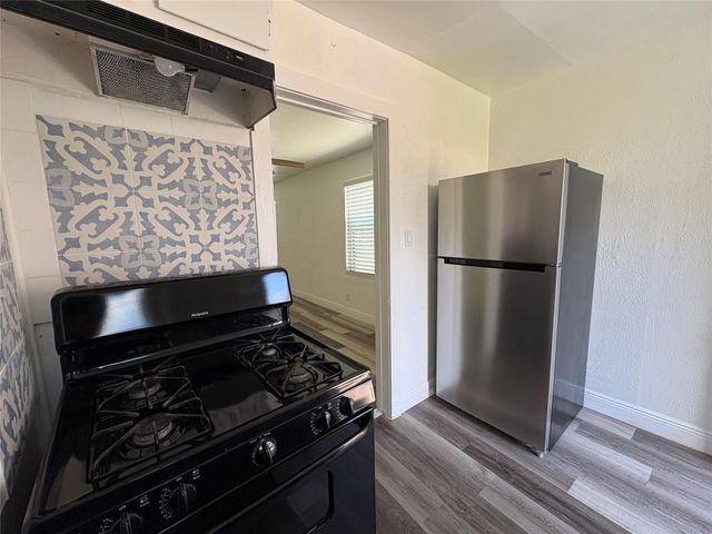 1709 Deloney ST, Austin, TX 78721