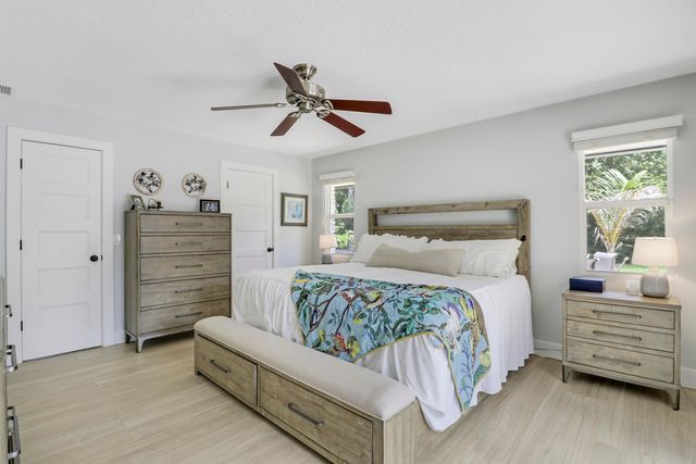8352 N 154th Ct Road N, Palm Beach Gardens, FL 33418
