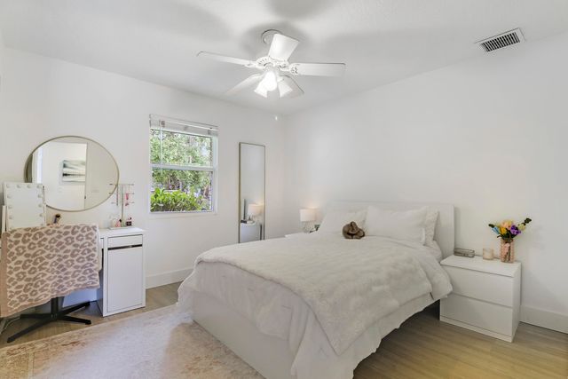 8352 N 154th Ct Road N, Palm Beach Gardens, FL 33418