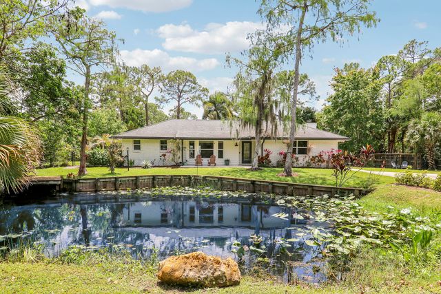 8352 N 154th Ct Road N, Palm Beach Gardens, FL 33418