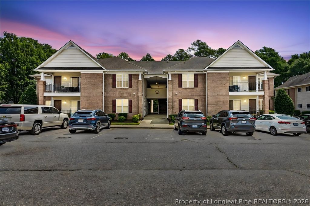 1770 Renwick #103 Drive, Fayetteville, NC 28304 — exterior