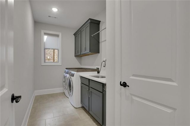 2340 Windsor Bluffs Drive, Cumming, GA 30041