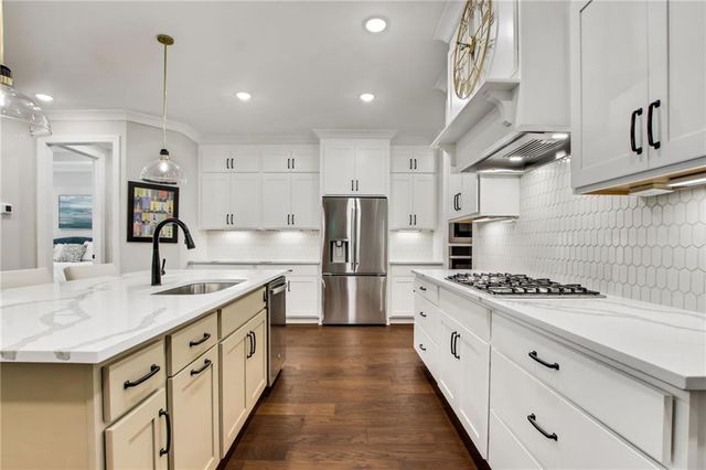 2340 Windsor Bluffs Drive, Cumming, GA 30041