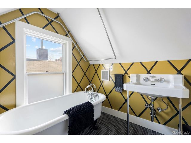 158 W 4th Ave, Denver, CO 80223