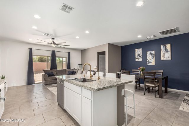 12437 W Lilliston Way, Marana, AZ 85653