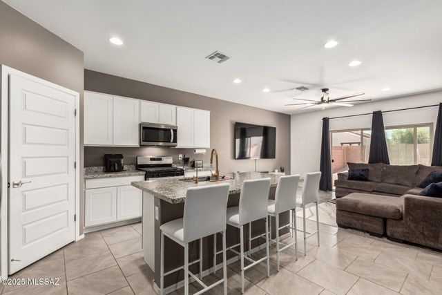 12437 W Lilliston Way, Marana, AZ 85653