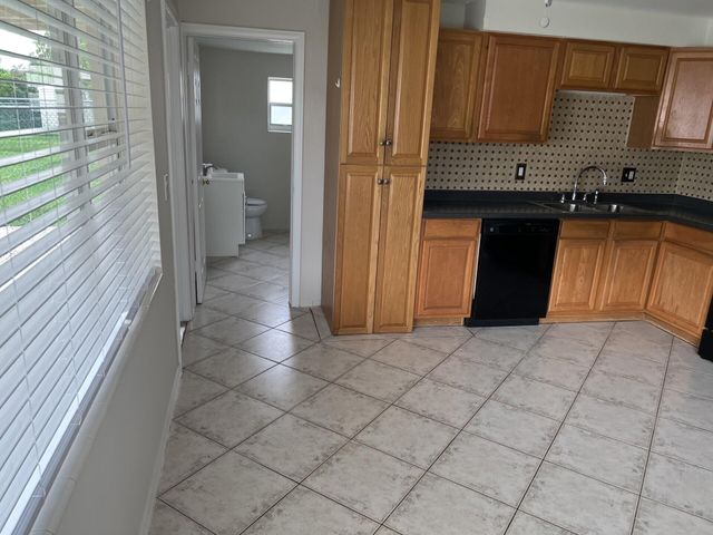 9432 SW 52nd Court, Cooper City, FL 33328