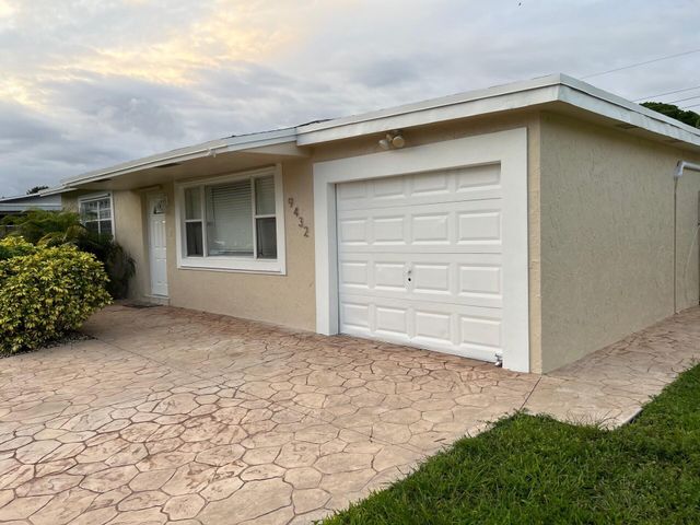9432 SW 52nd Court, Cooper City, FL 33328