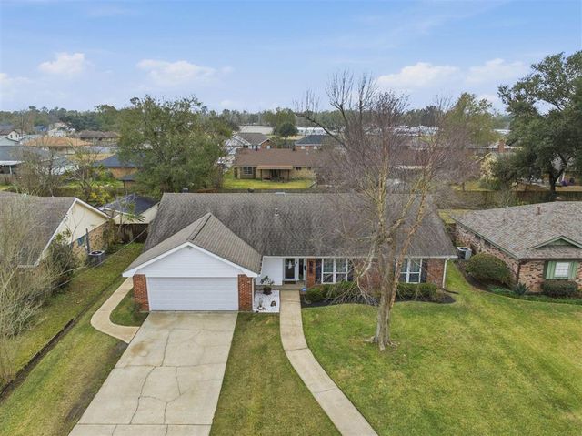 115 Greenway Street, Lake Charles, LA 70605