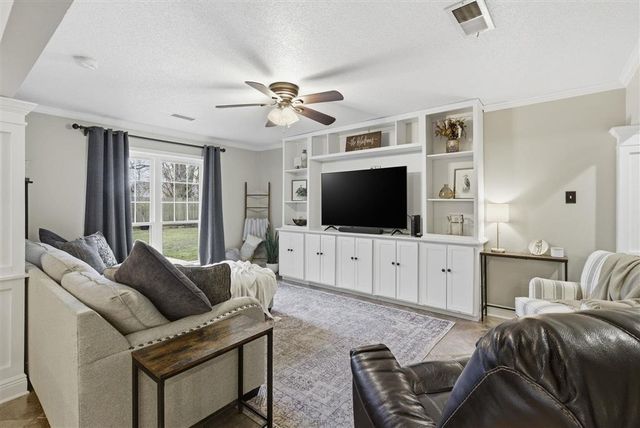 115 Greenway Street, Lake Charles, LA 70605