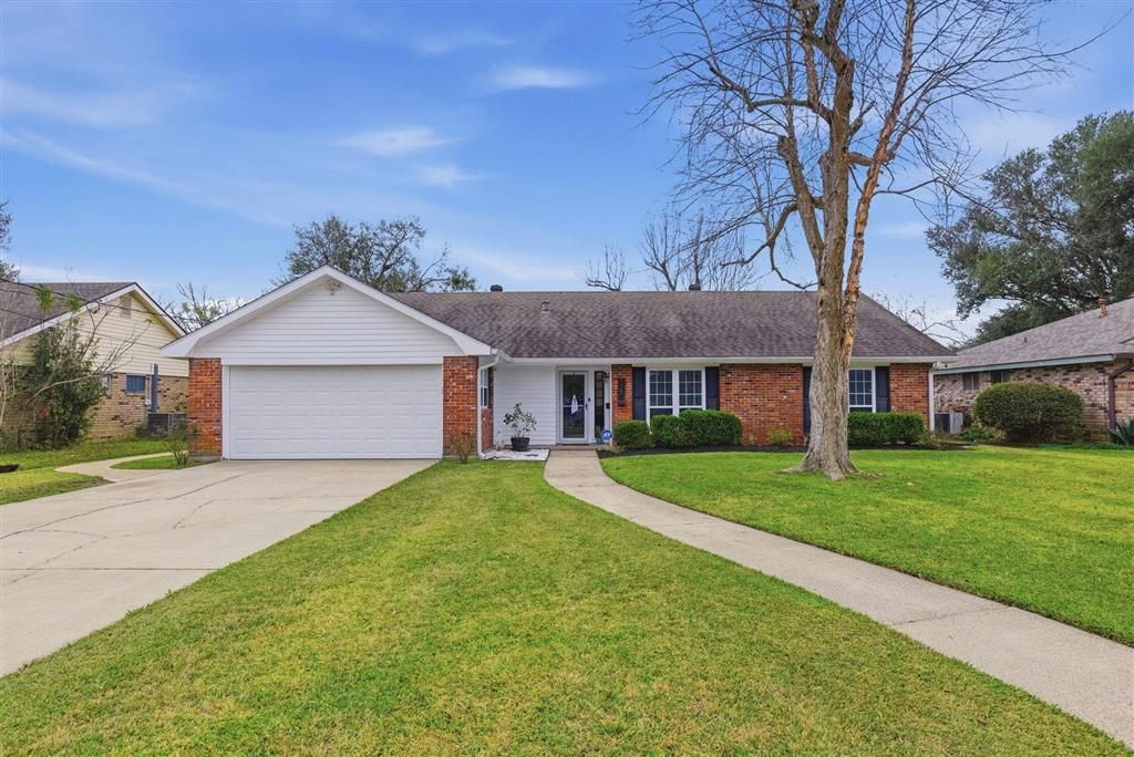 115 Greenway Street, Lake Charles, LA 70605