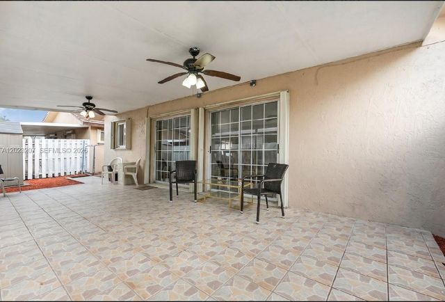 3254 W 78th St, Hialeah, FL 33018
