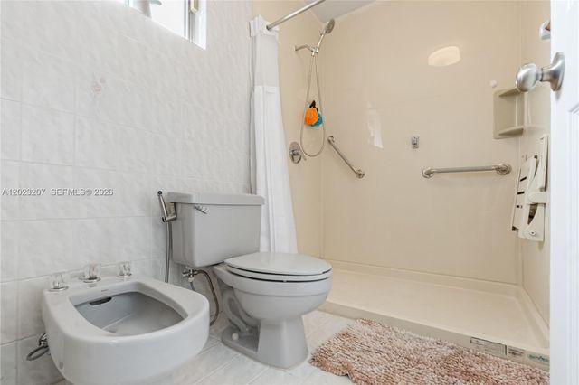 3254 W 78th St, Hialeah, FL 33018