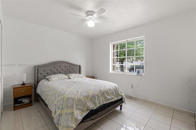 3254 W 78th St, Hialeah, FL 33018