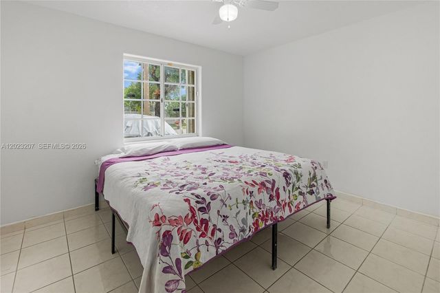 3254 W 78th St, Hialeah, FL 33018