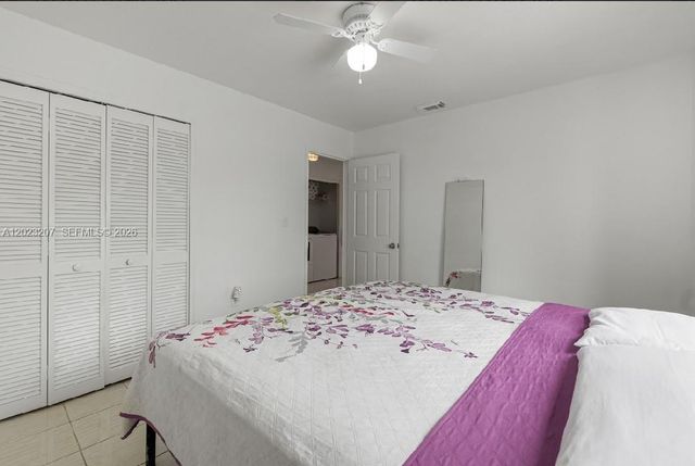 3254 W 78th St, Hialeah, FL 33018