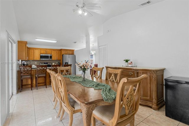 3254 W 78th St, Hialeah, FL 33018