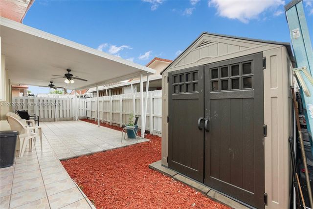 3254 W 78th St, Hialeah, FL 33018