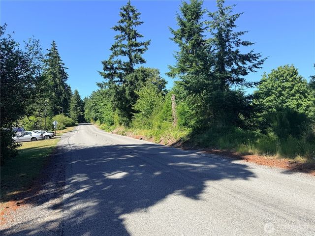 2721 158th Avenue SW, Lakebay, WA 98340