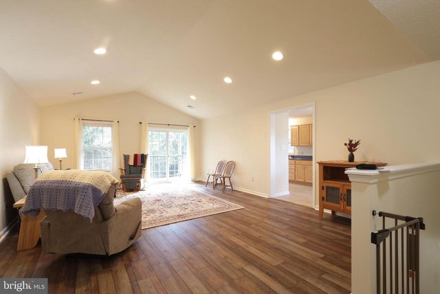 142 G ALMA MATER CT, State College, PA 16803