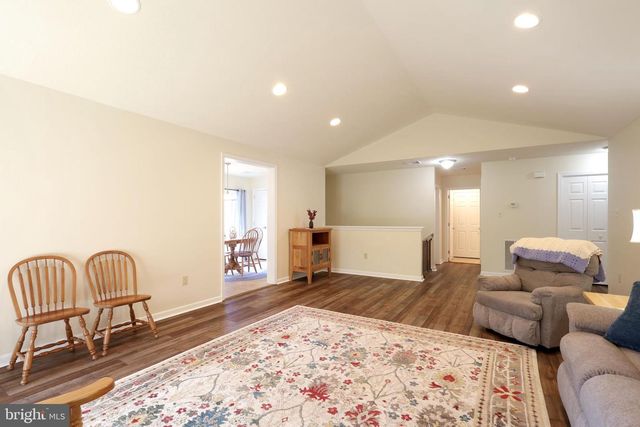 142 G ALMA MATER CT, State College, PA 16803