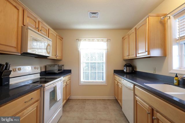 142 G ALMA MATER CT, State College, PA 16803