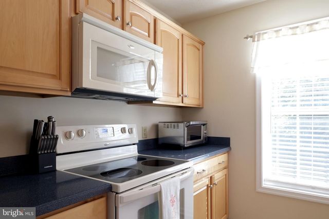 142 G ALMA MATER CT, State College, PA 16803