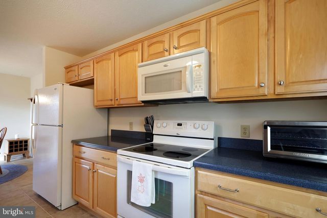 142 G ALMA MATER CT, State College, PA 16803